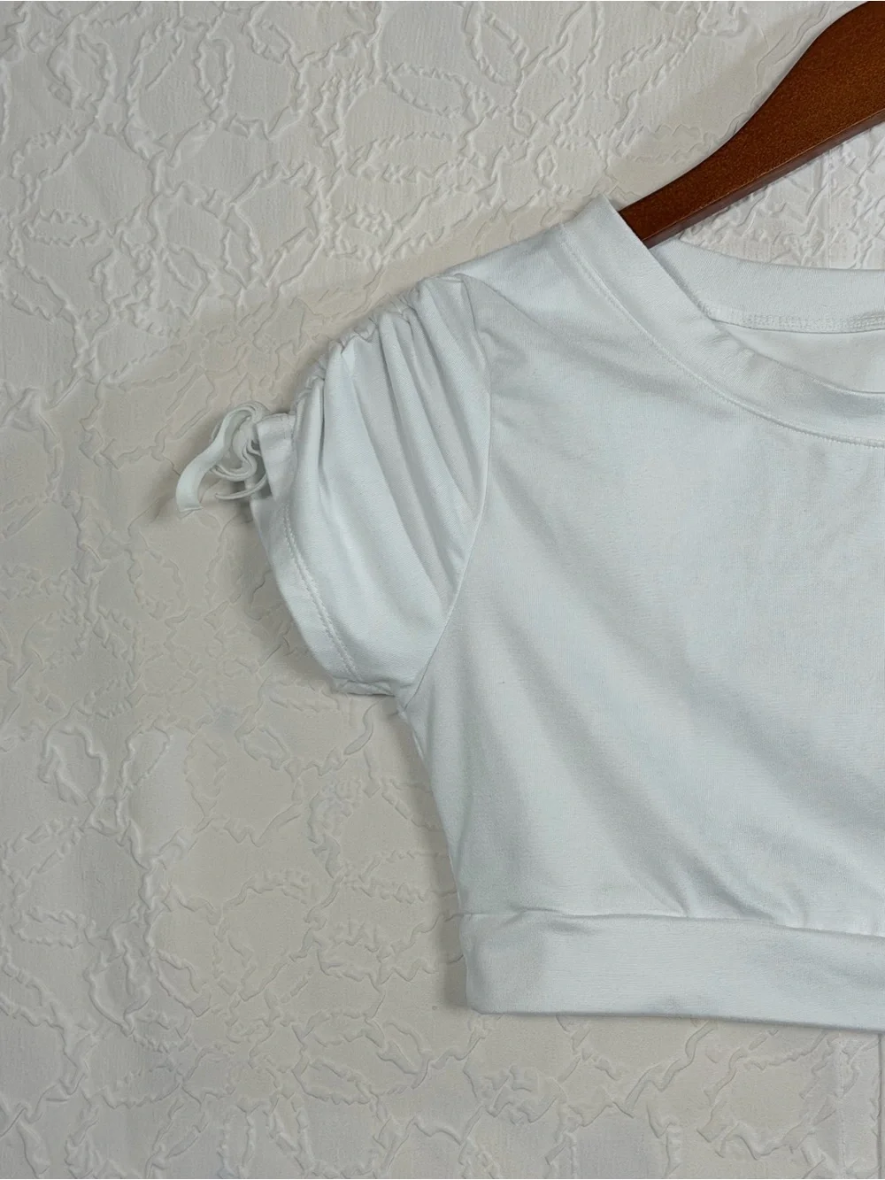 Mono B White Cropped Tie Sleeve Athletic Workout Top Sz L - Picture 3 of 10